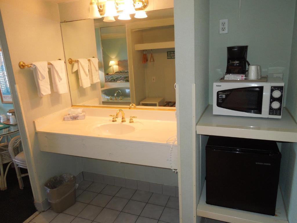 Baymont By Wyndham Virginia Beach Oceanfront חדר תמונה